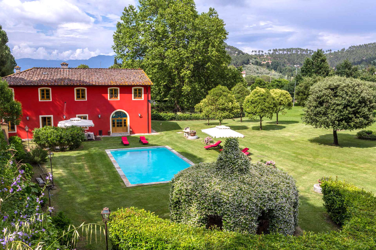 Lucca Swimming Pool Villa | Tuscany