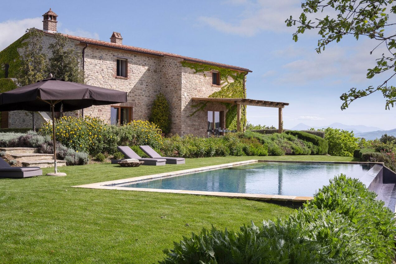 Lake Trasimeno Luxury Villa | Umbria