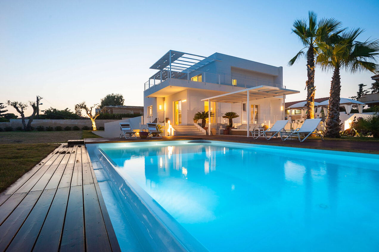 Contemporary Seafront Villa | Sicily