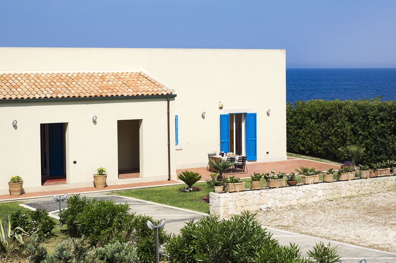 Siracusa Seaside Villa | Sicily